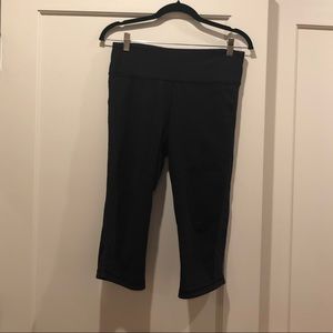 Lululemon crop black leggings